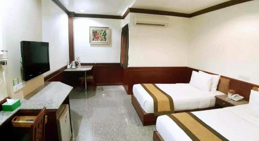 Nartsiri Hotel Ubon Ratchathani Exterior photo