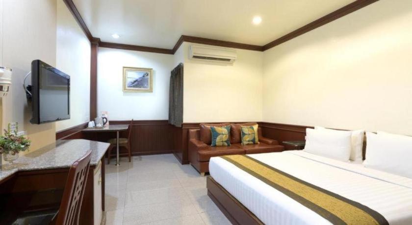 Nartsiri Hotel Ubon Ratchathani Exterior photo