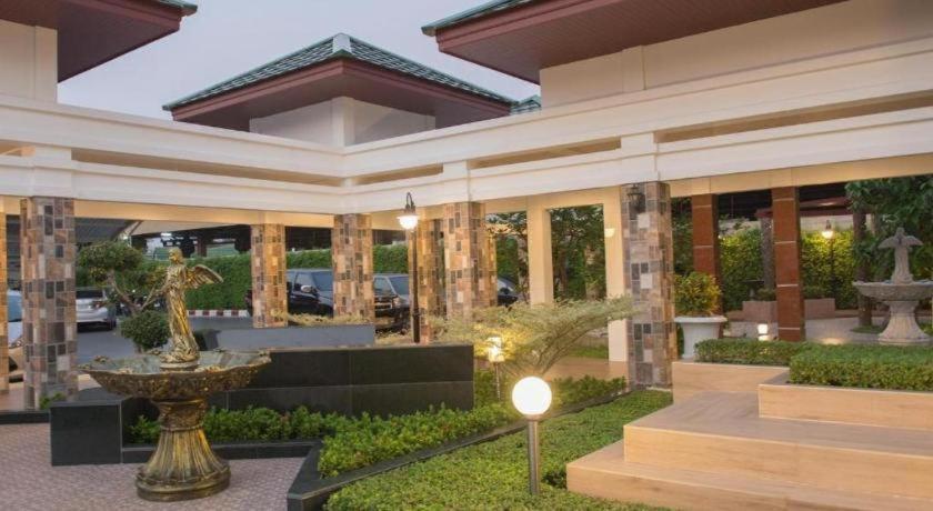 Nartsiri Hotel Ubon Ratchathani Exterior photo